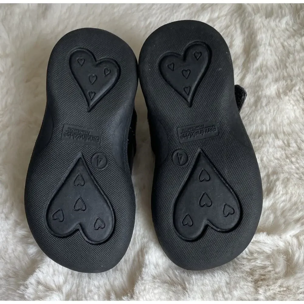 Girls Black Maryjane’s Size 4